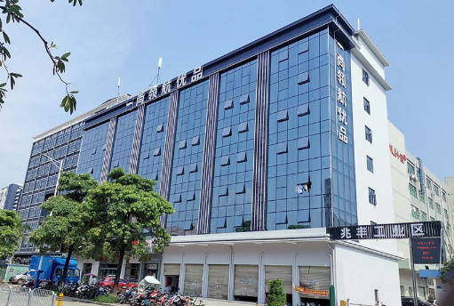  深圳寫字樓外墻做玻璃幕墻多少錢一平米？ 
